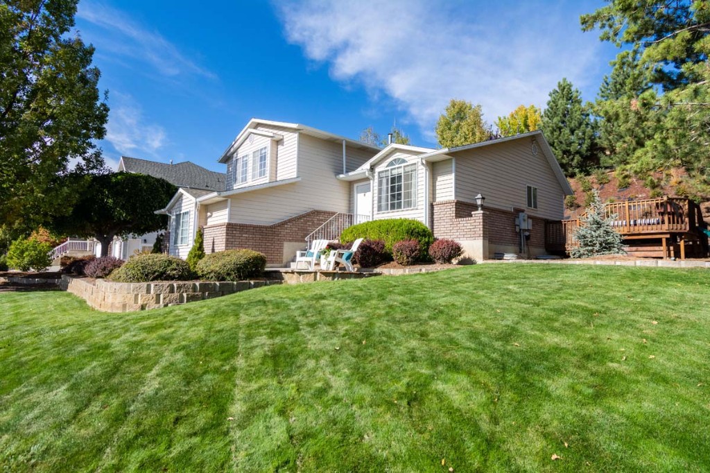 Brick home representing common mortgage questions from homeowners